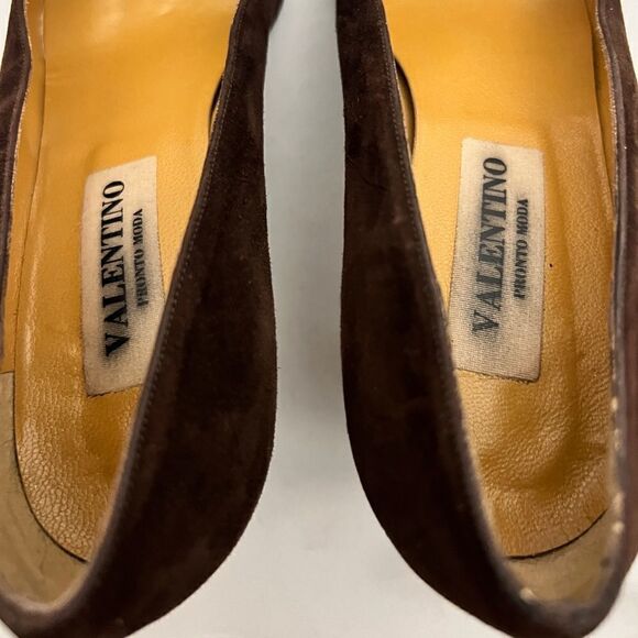 Valentino Brown Suede Heels - Picture 6 of 10